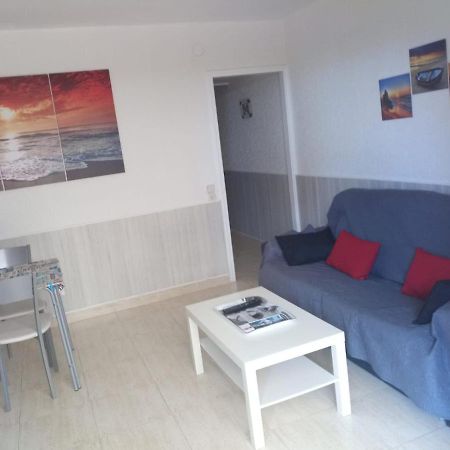 Apartamento En La Playa Miami Playa Bagian luar foto