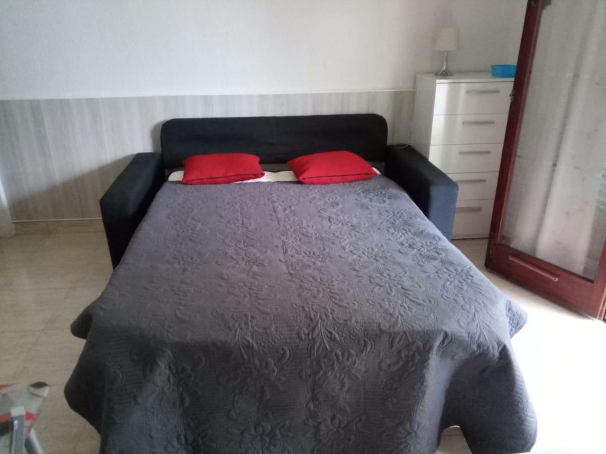 Apartamento En La Playa Miami Playa Bagian luar foto
